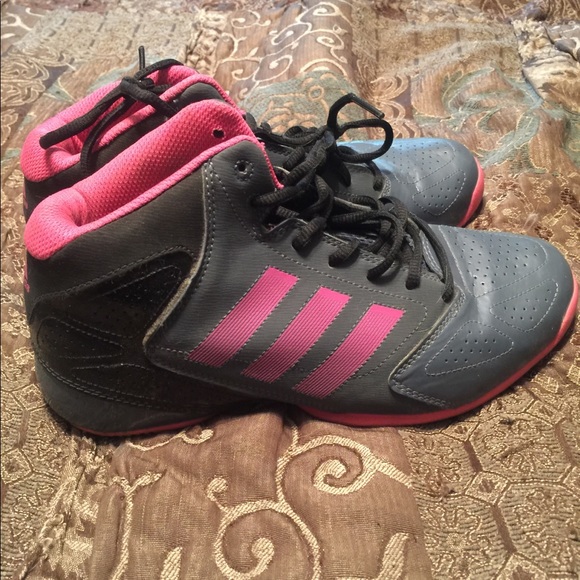 Adidas Basketball shoes - Picture 2 of 3